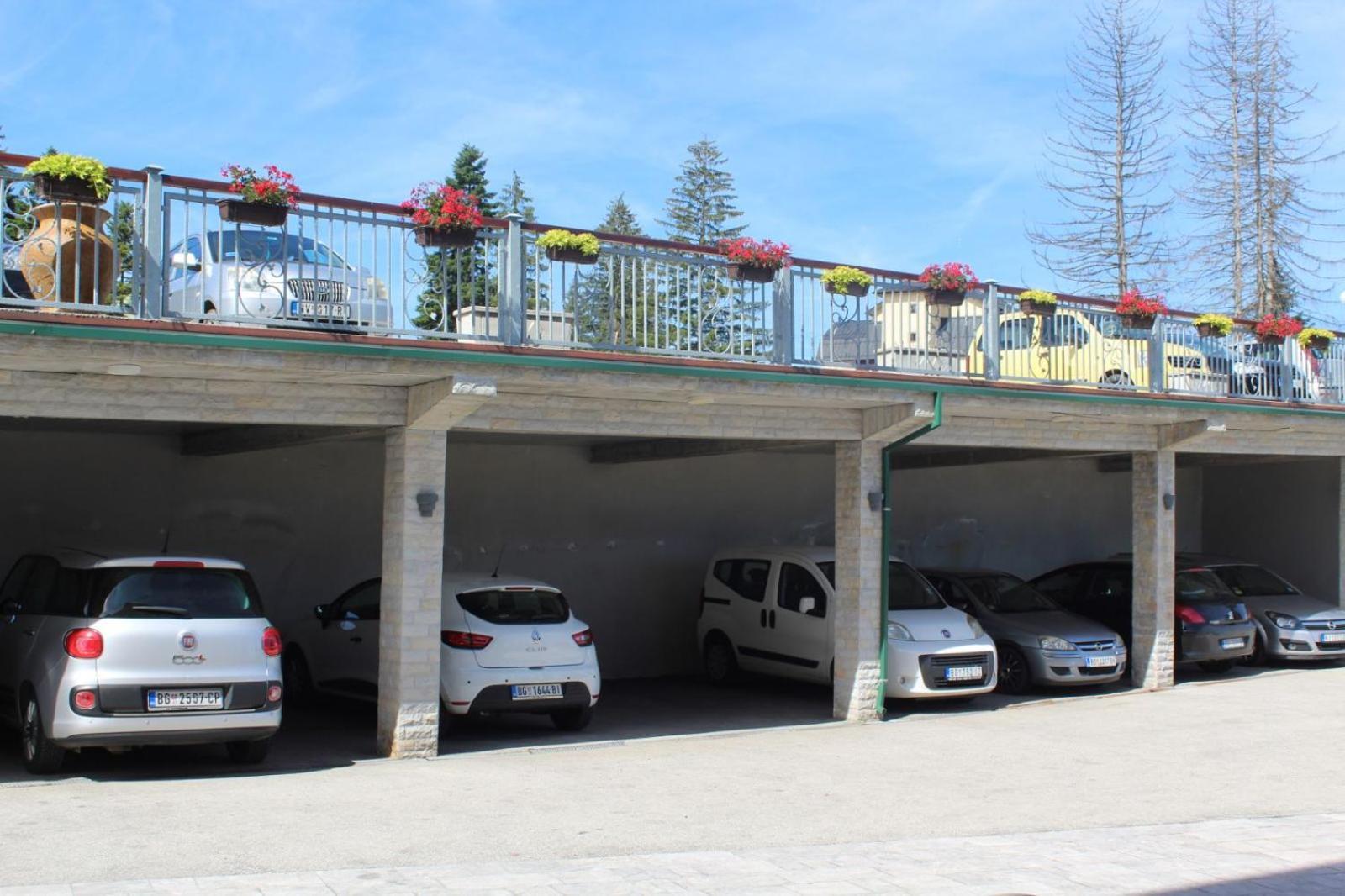 In Hotel Zlatar Ex Zlatarski Biseri Nova Varoš Екстериор снимка