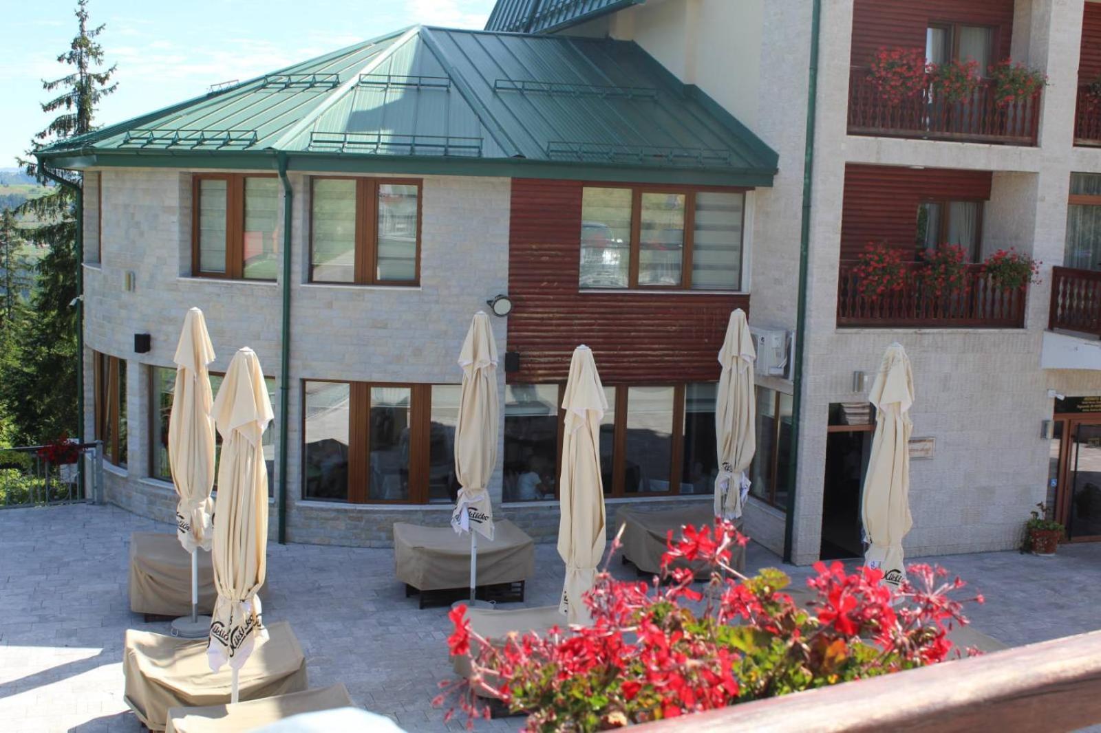In Hotel Zlatar Ex Zlatarski Biseri Nova Varoš Екстериор снимка