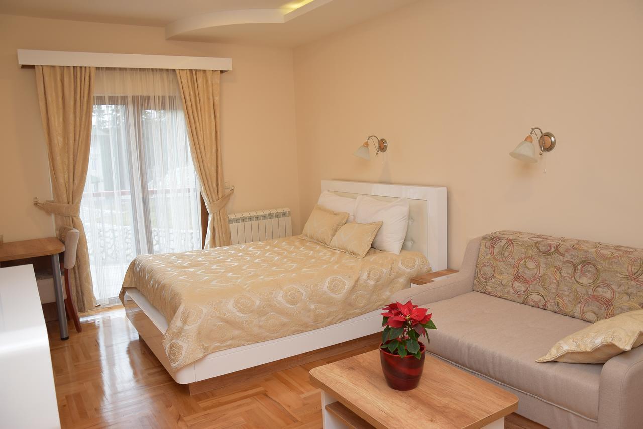 In Hotel Zlatar Ex Zlatarski Biseri Nova Varoš Екстериор снимка